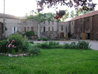 Chambres d'hôtes à la ferme du Mas Azais, Chambre d'hôtes en Aveyron