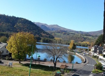 Gîte Les Chenets en Auvergne, Chambre d'hôtes dans le Puy-de-Dôme