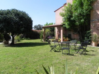 le Clos des Vignes Saint Raphael, Chambre d'hôtes dans le Var